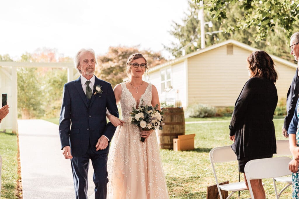 Pittsburgh bride escorted down aisle by father at Pinehall at Eisler Farm